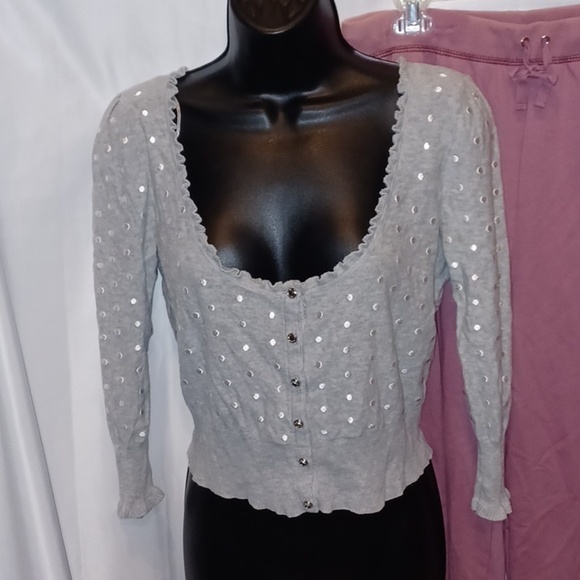 Guess Sweaters - GUESS Mini Cropped Cardigan, gray w/white polka dots, scoop neck